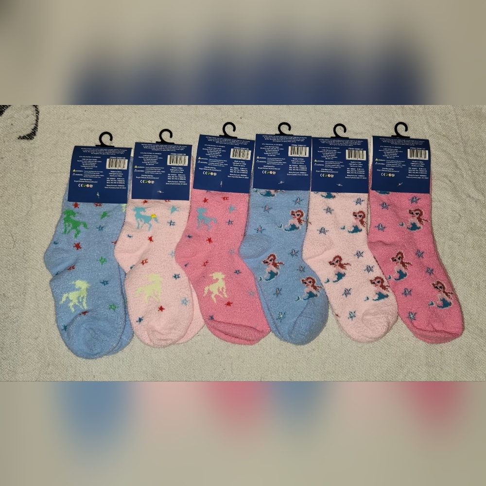 Colorful Unicorn, Mermaid, and Star Cozy Socks (5 pairs) Glow In The Dark - Picture 2 of 4